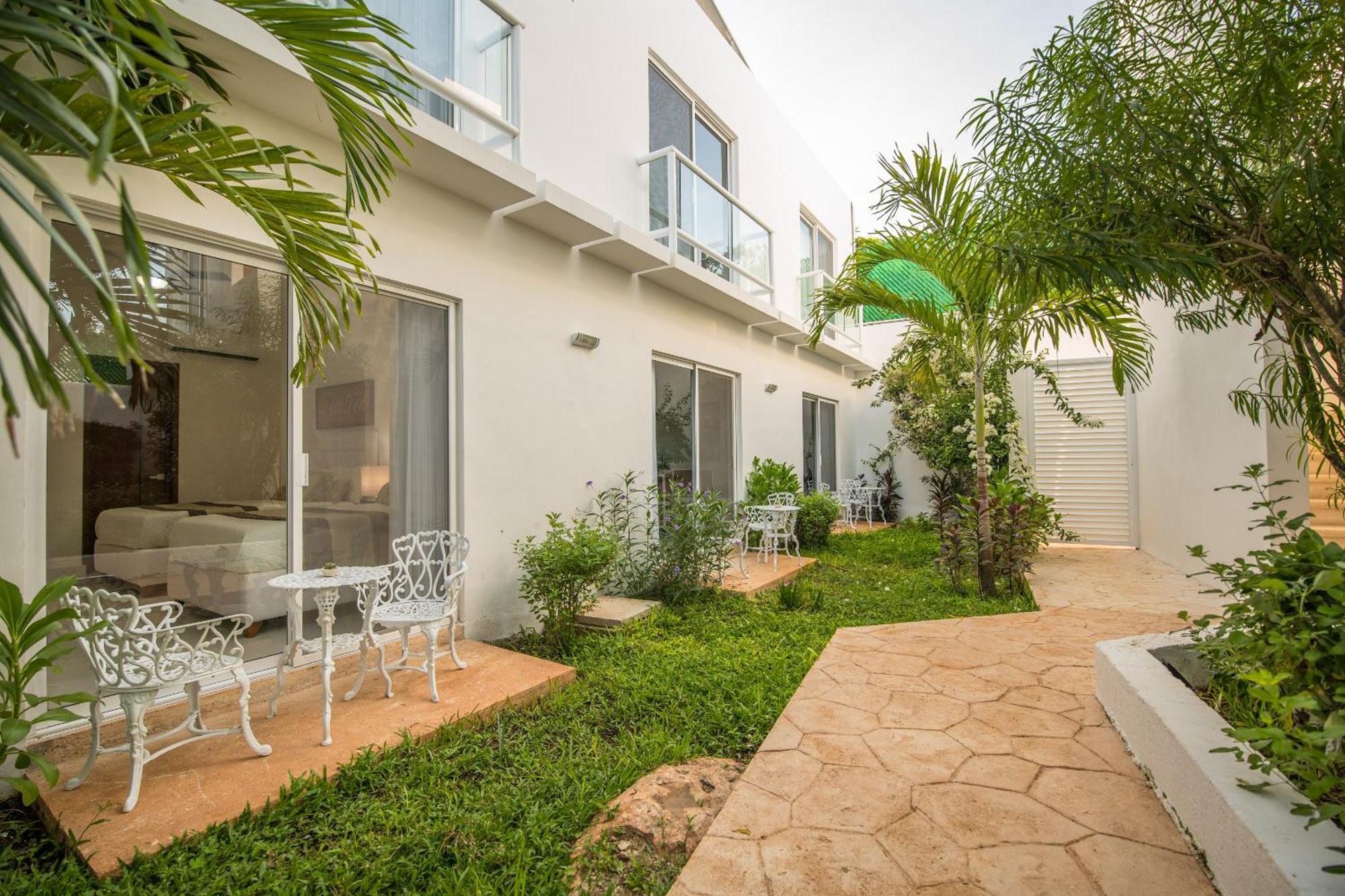 Saastah Hotel Boutique Valladolid  Exterior photo